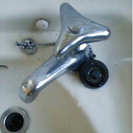 ���ʊ�̒P����