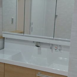 ���ʑ�̃V�����[�t���V���O�����o�[���𖄂ߍ��݌^