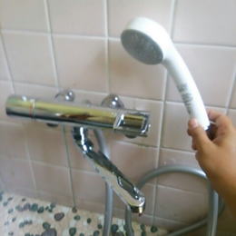 ���C�̕Ǖt���V�����[�t���V���O�����o�[